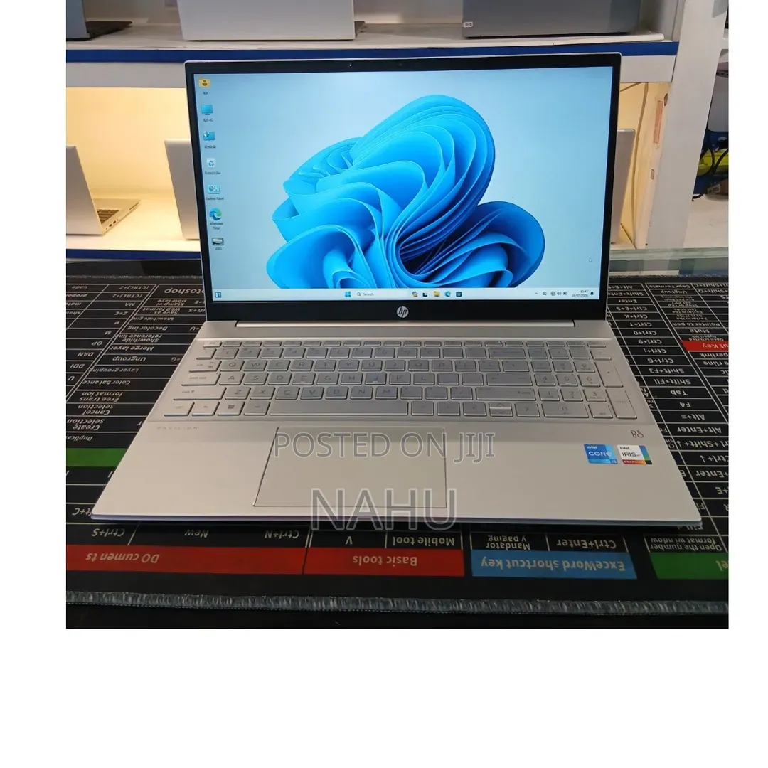 New Laptop HP Pavilion 15 16GB Intel Core i5 SSD 512GB
