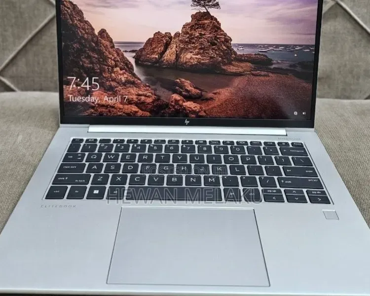New Laptop HP EliteBook 840 G10 16GB Intel Core i7 SSD 512GB