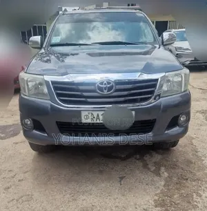 Toyota Hilux 2014