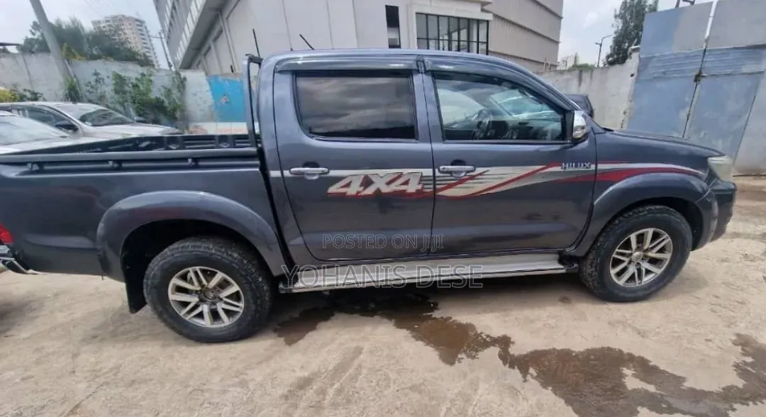 Toyota Hilux 2014