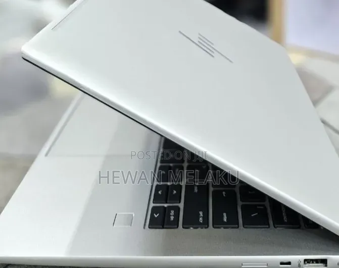 New Laptop HP EliteBook 840 G9 16GB Intel Core i7 SSD 512GB