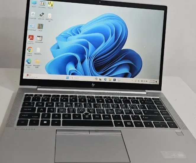 New Laptop HP EliteBook 840 G8 16GB Intel Core i7 SSD 512GB