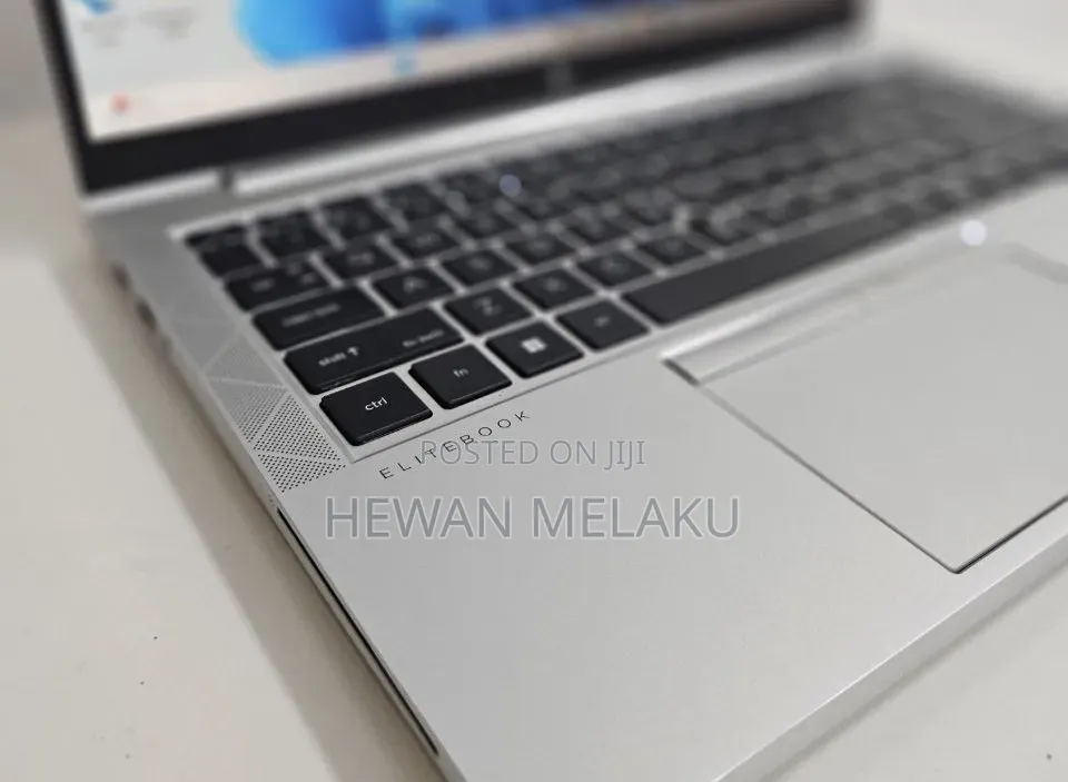 New Laptop HP EliteBook 840 G8 16GB Intel Core i7 SSD 512GB