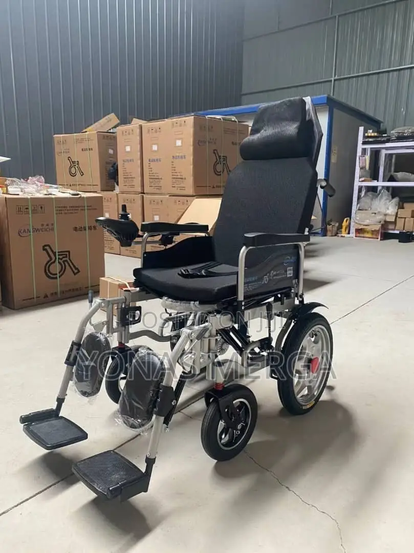 Electrical Wheelchair忌凸electromagnetic Braking and Solid-Tread Wheels