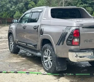 Toyota Hilux 2018