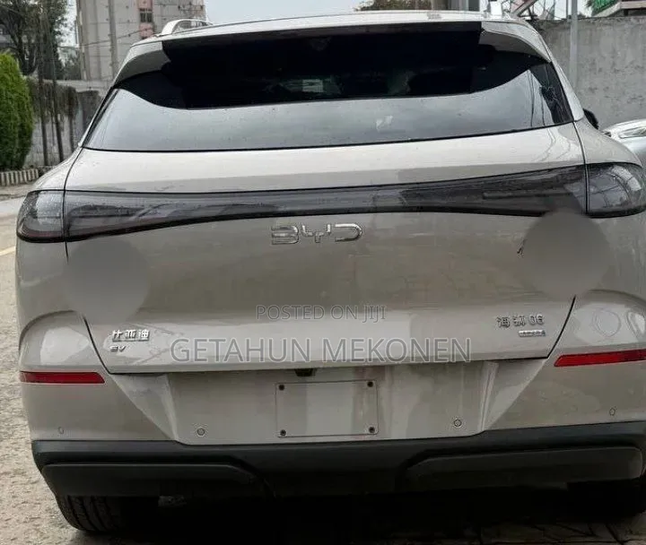 New BYD Seal 6 EV 2026