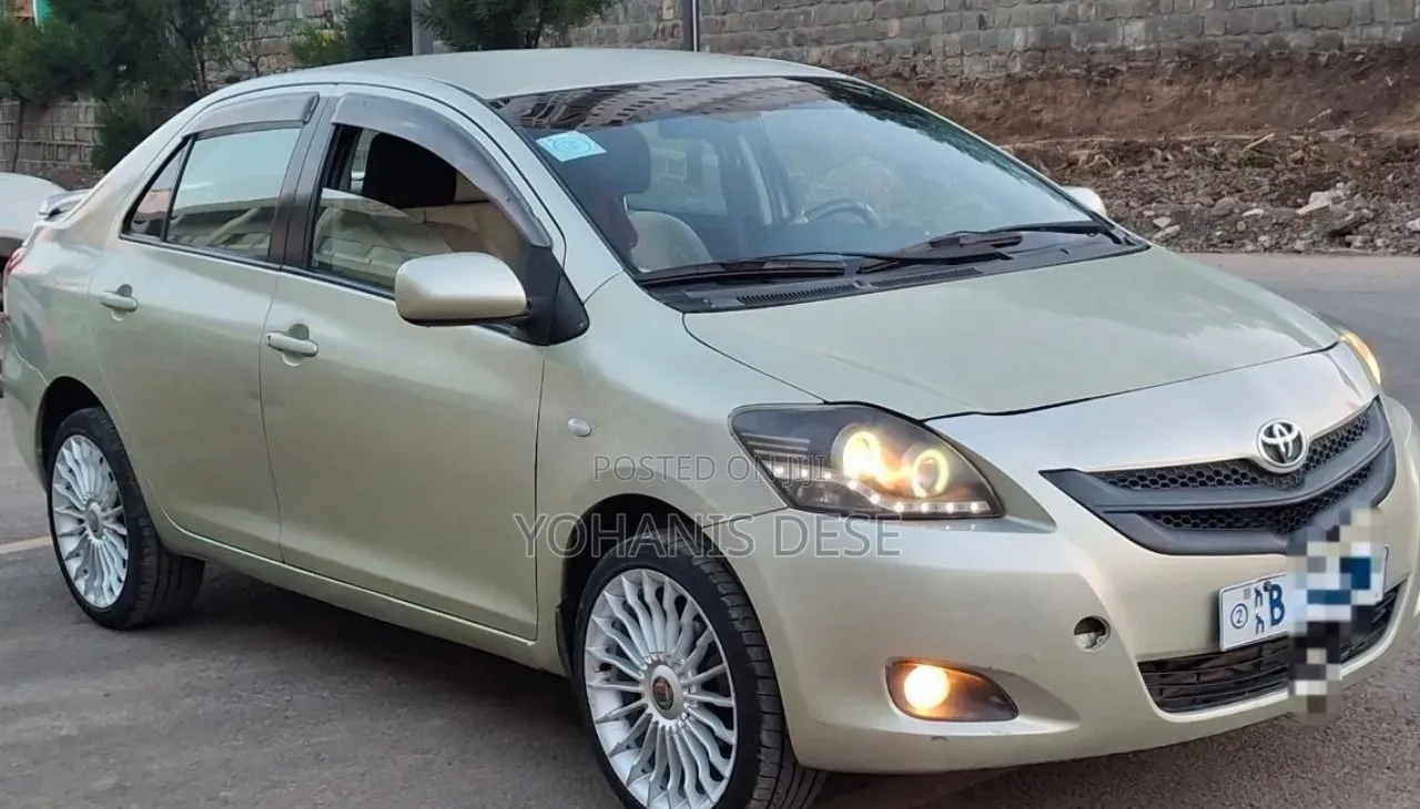 Toyota Belta 2008