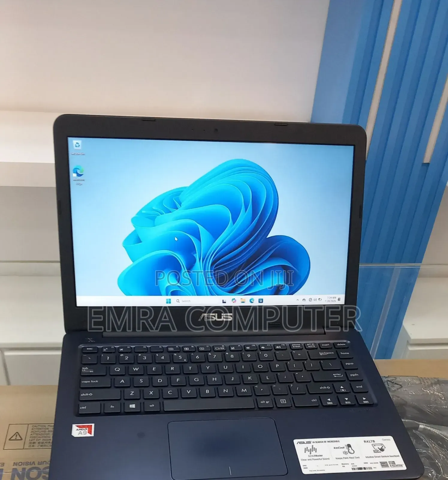 New Laptop Asus 8GB Intel Core i5 SSD 256GB