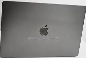 New Laptop Apple MacBook Air 2024 M3 8GB Apple M3 SSD 512GB