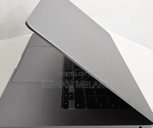 New Laptop Apple MacBook Air 2024 M3 8GB Apple M3 SSD 512GB