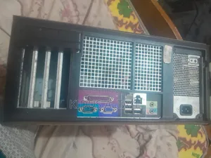 Desktop Computer Dell 3GB HDD 500GB