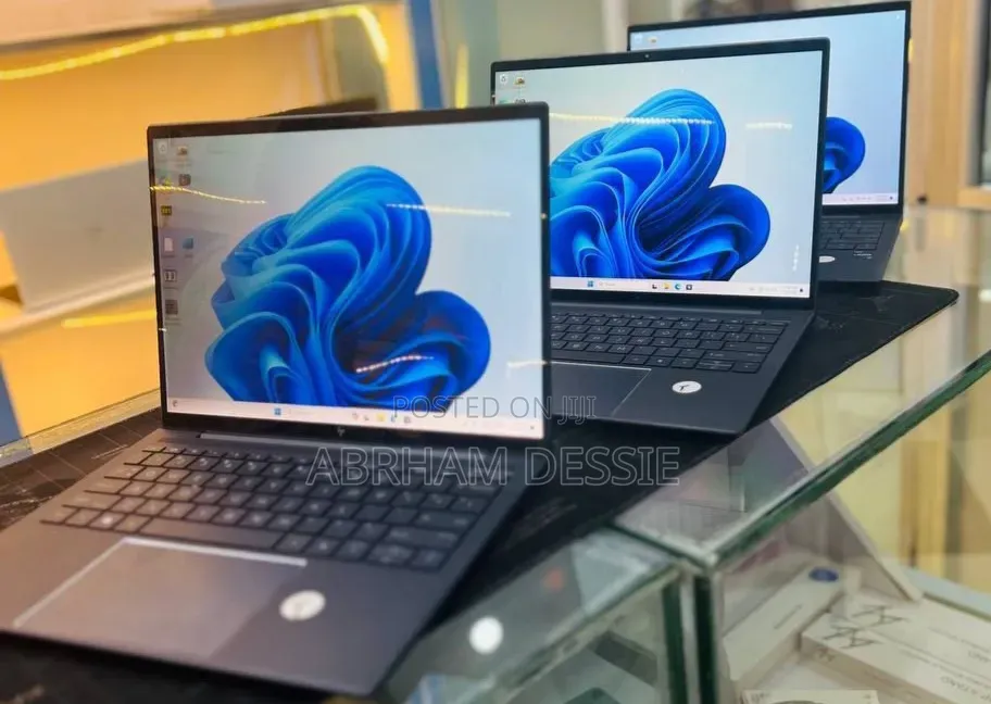 New Laptop HP 16GB Intel Core i7 SSD 512GB