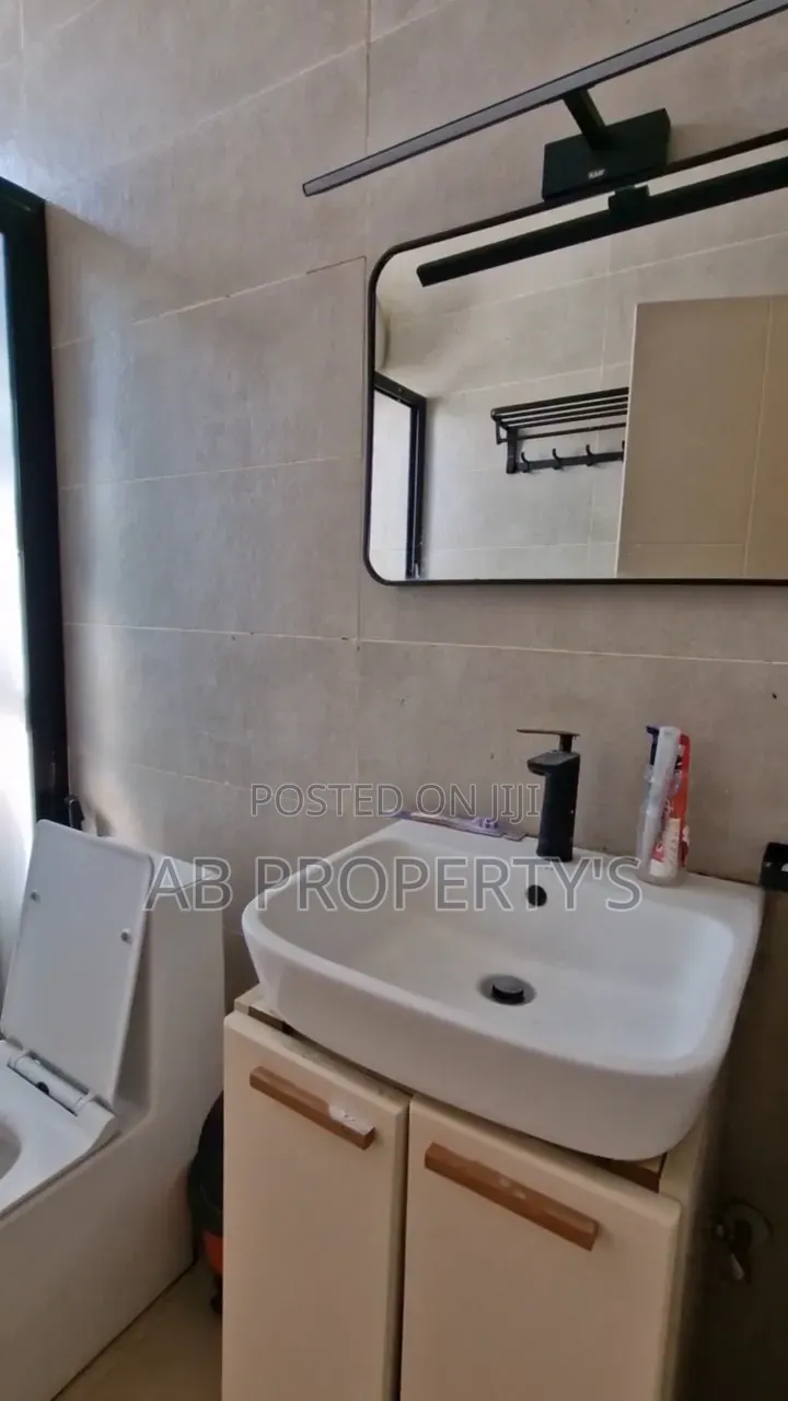 Furnished 2bdrm Apartment in 22 አዲስ ህይወት, Yeka for sale