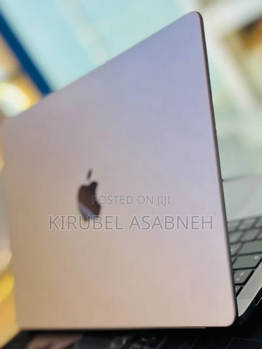 New Laptop Apple MacBook Pro 2021 M1 16GB Apple M1 Pro SSD 512GB