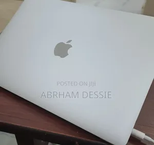 New Laptop Apple MacBook Pro 2021 M1 16GB Apple M1 SSD 256GB