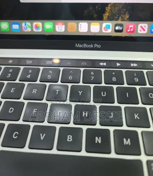 New Laptop Apple MacBook Pro 2021 M1 16GB Apple M1 SSD 256GB