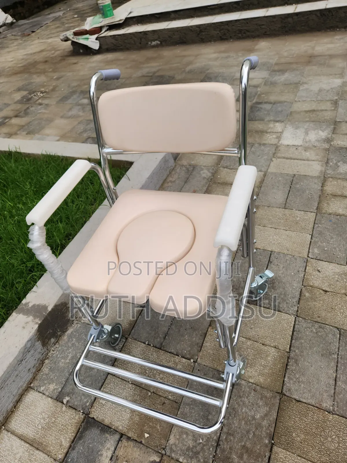 Commode Wheelchair奔馳toilet wheelchair壓抑Commode Wheelchair雨傘wheelchair