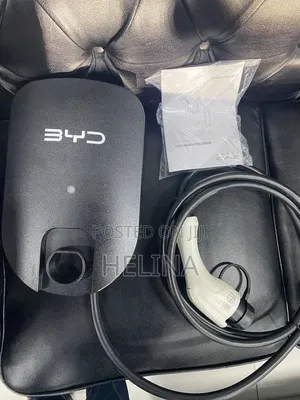 BYD 7kW 32A Single-Phase Home Electric Vehicle Wallbox Charger