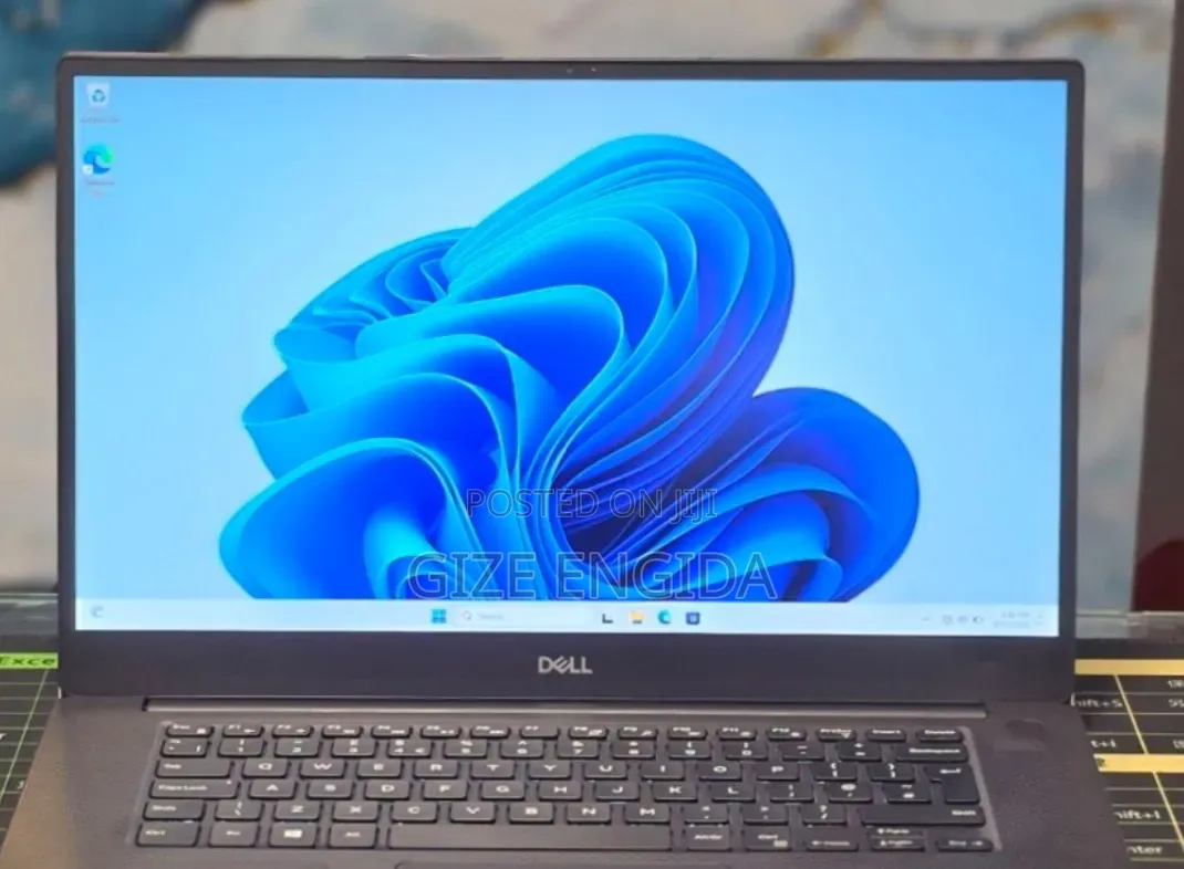 New Laptop Dell XPS 15 16GB Intel Core i5 SSD 512GB