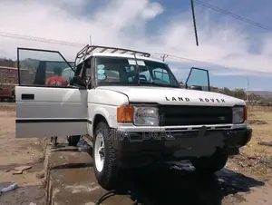 Toyota Land Cruiser 2000 White
