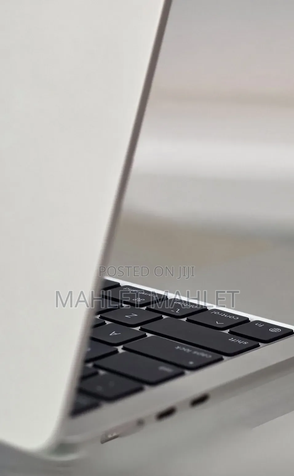 New Laptop Apple MacBook Air 2025 M4 16GB Apple M4 SSD 256GB
