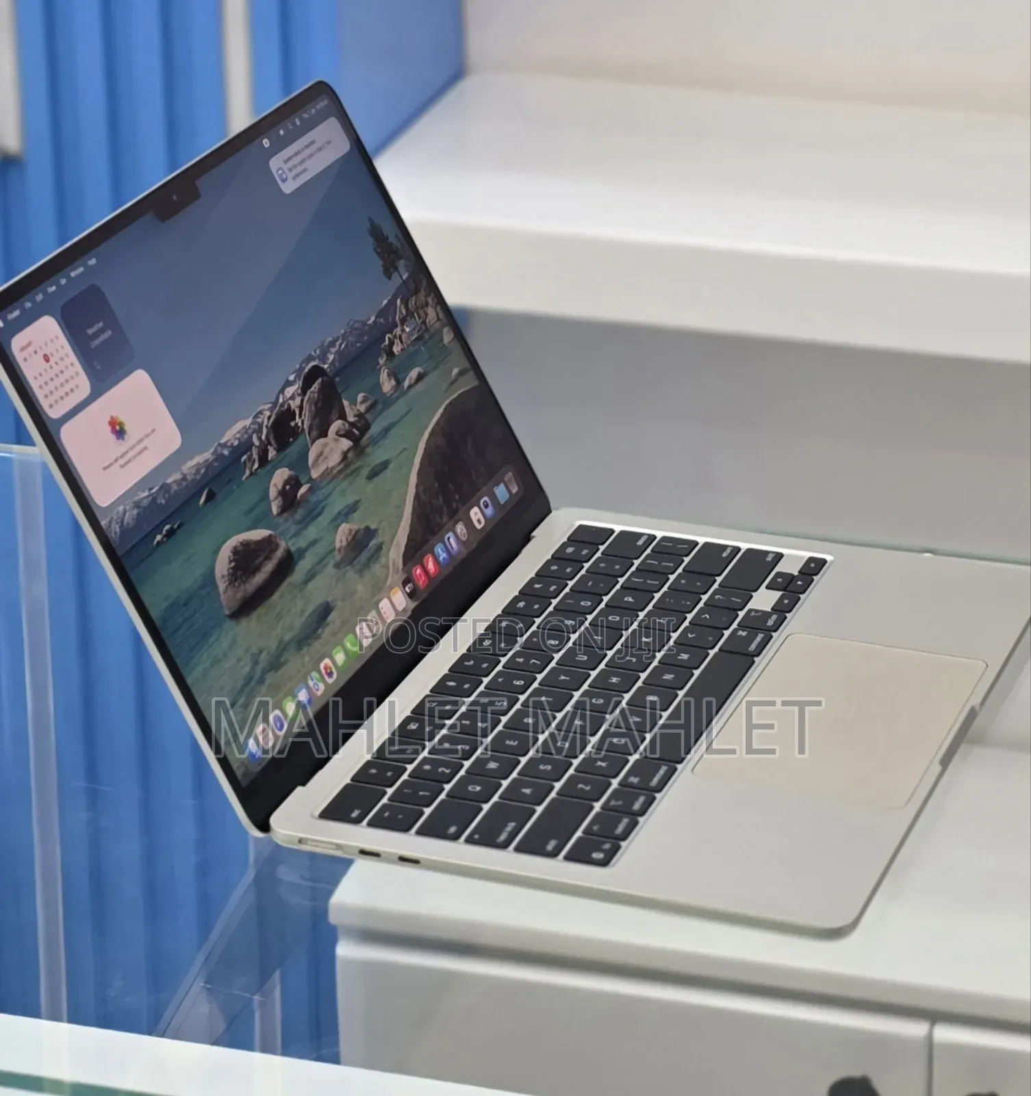 New Laptop Apple MacBook Air 2025 M4 16GB Apple M4 SSD 256GB