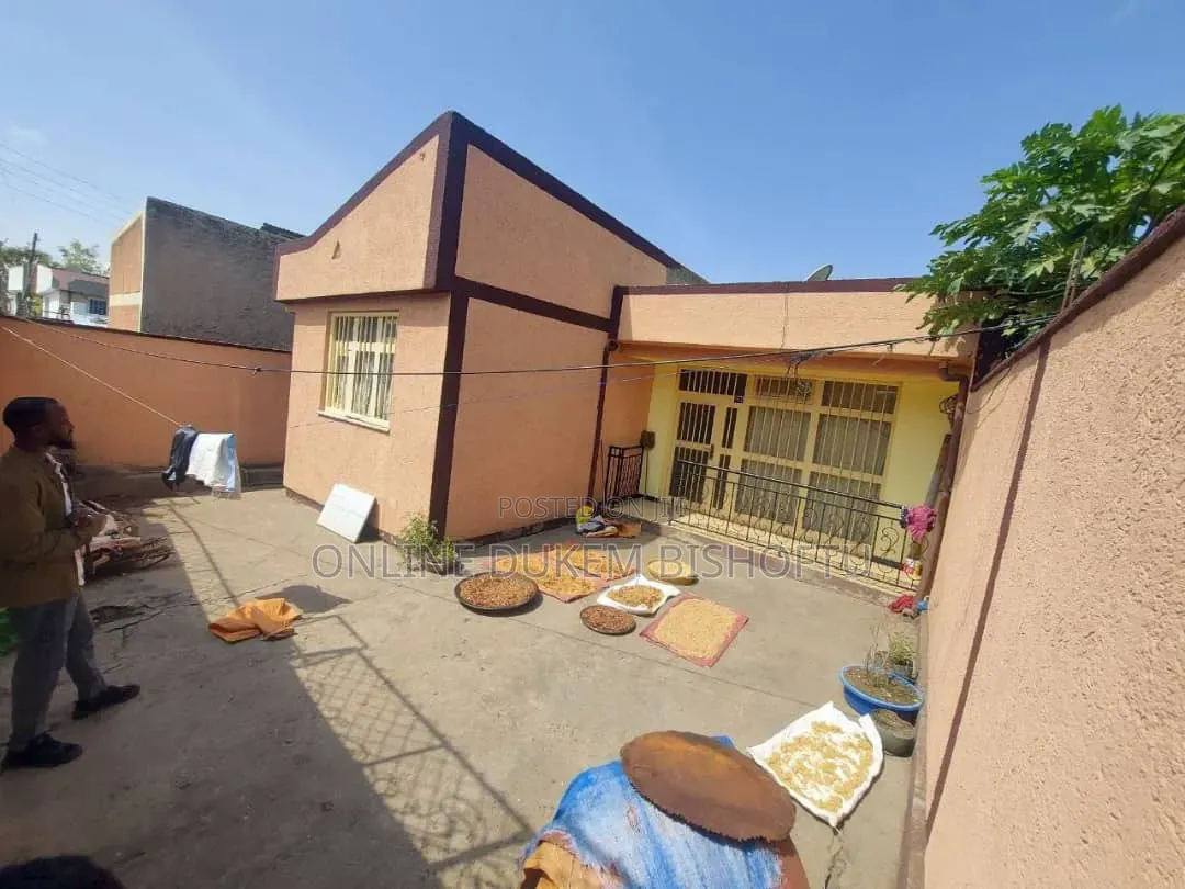 Furnished 8bdrm House in Bishoftu Dukem, Oromia-Finfinne for sale