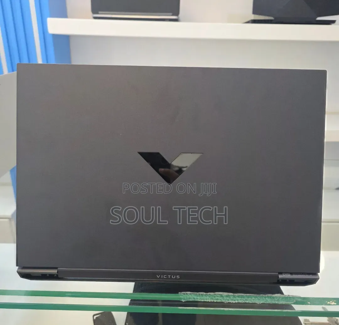 New Laptop HP Victus 16 16GB Intel Core i7 SSD 512GB