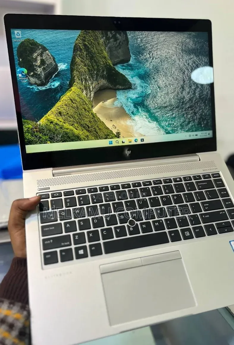 New Laptop HP EliteBook 840 G5 16GB Intel Core i5 SSD 512GB