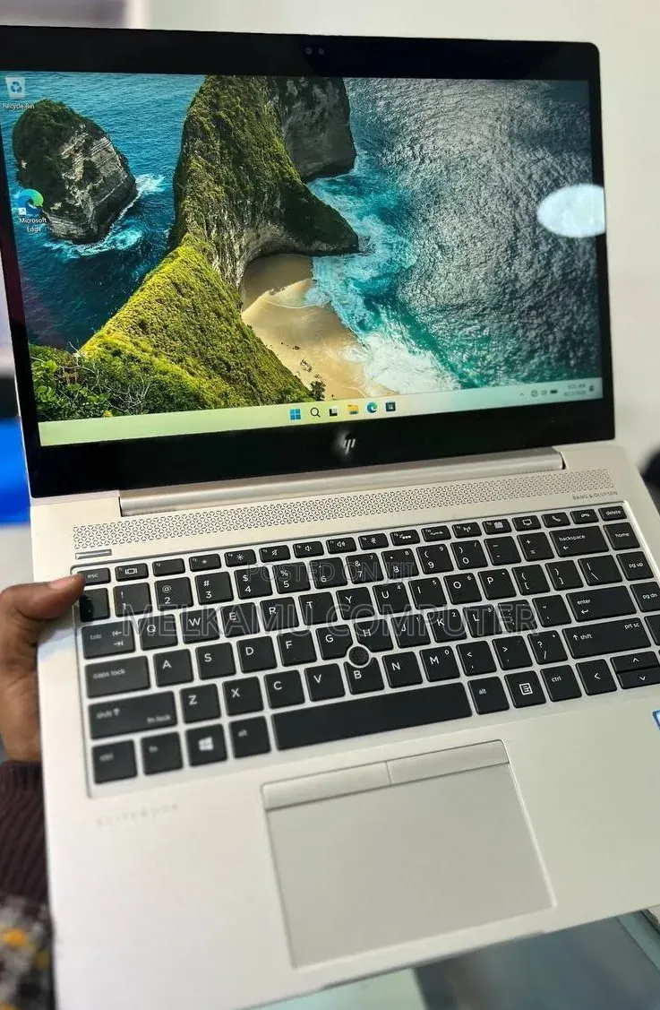 New Laptop HP EliteBook 840 G5 16GB Intel Core i5 SSD 512GB