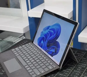 New Laptop Microsoft Surface 32GB Intel Core i7 SSD 1T