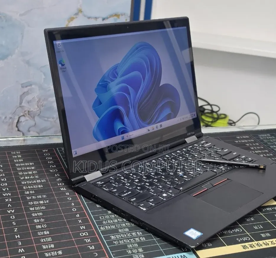 New Laptop Lenovo Yoga C930 16GB Intel Core i5 SSD 256GB