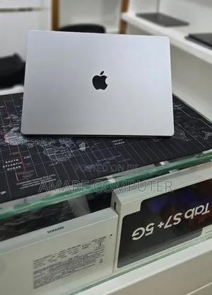 New Laptop Apple MacBook Pro 2021 M1 Max 32GB Apple M1 Max SSD 512GB