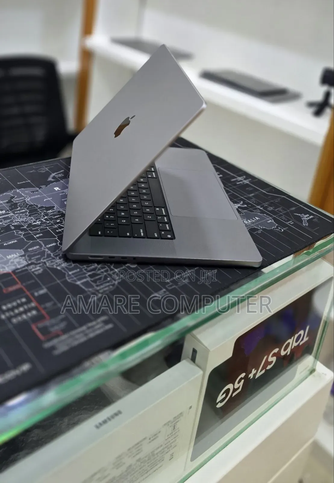 New Laptop Apple MacBook Pro 2021 M1 Max 32GB Apple M1 Max SSD 512GB