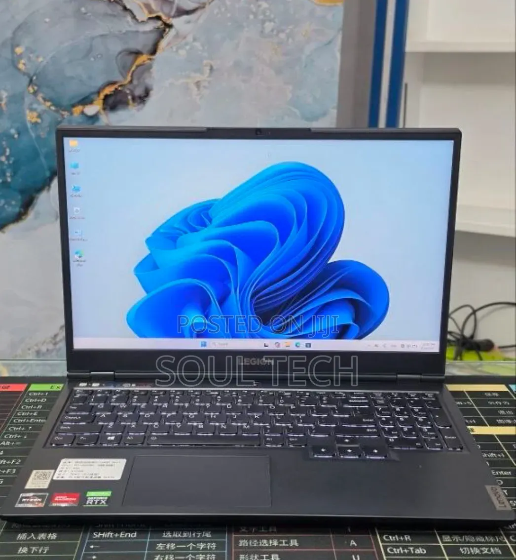 New Laptop Lenovo Legion 5i 16GB AMD Ryzen 7 SSD 512GB