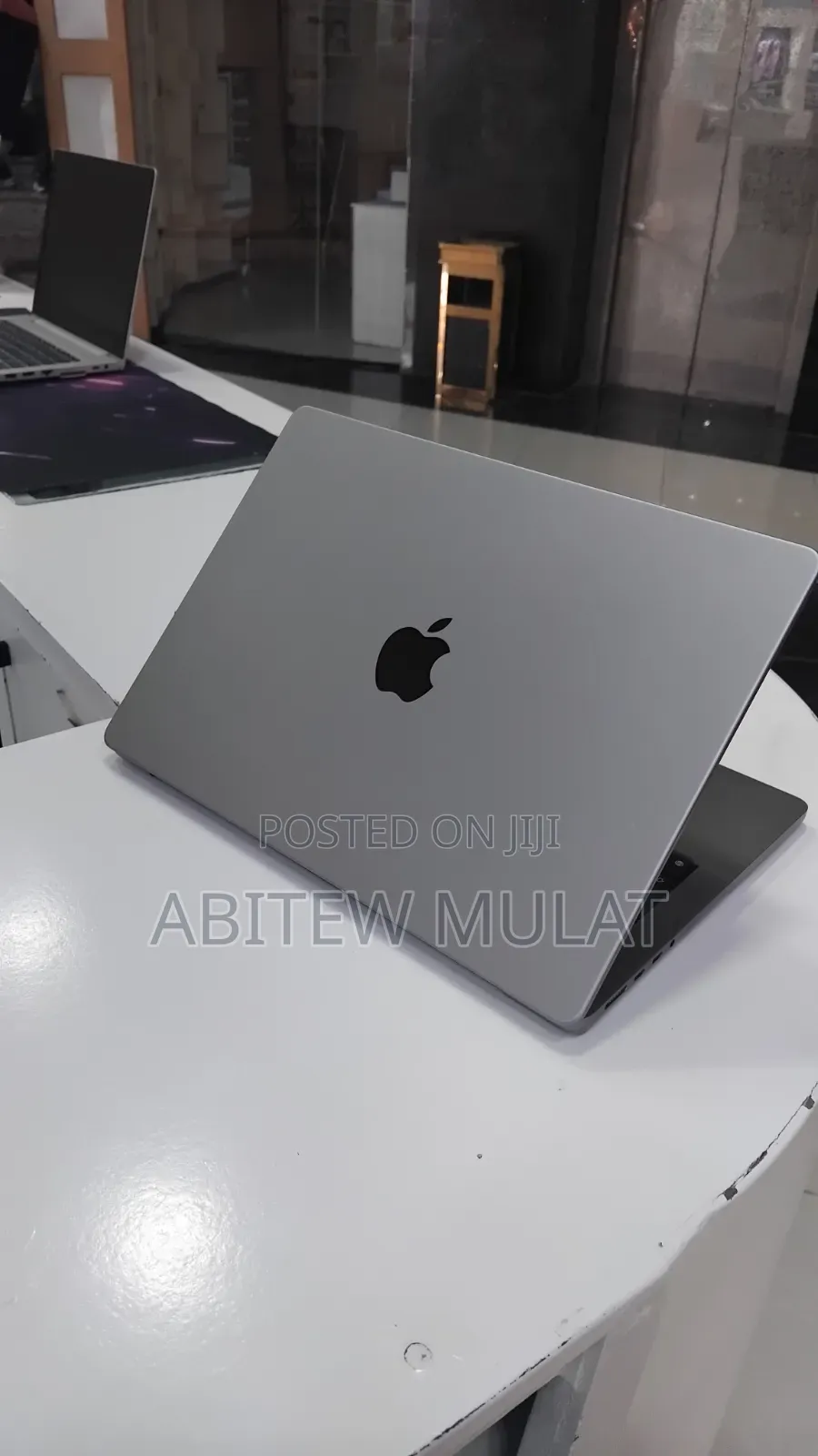 New Laptop Apple MacBook Pro 2021 M1 32GB Apple M1 Pro SSD 1T