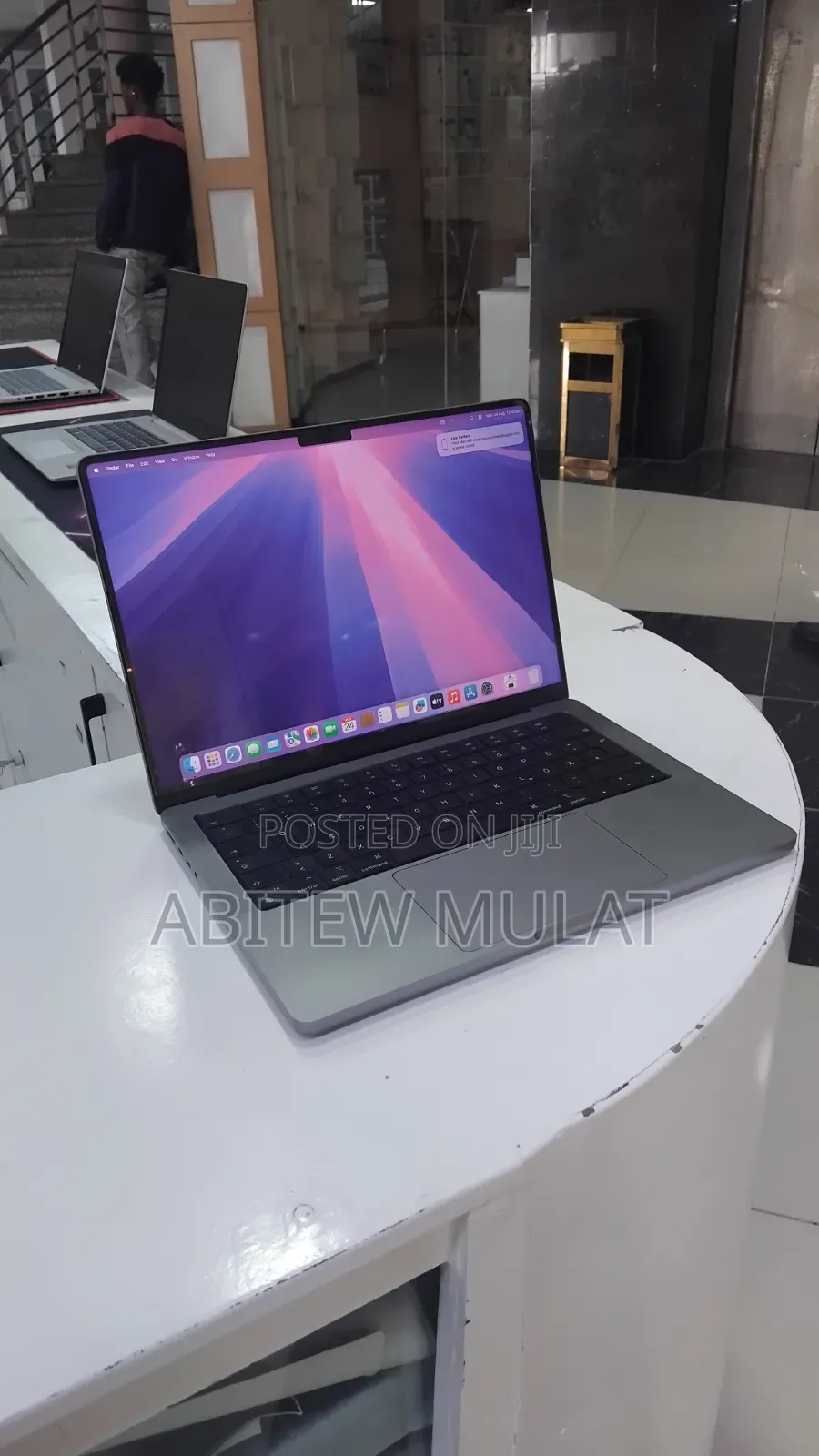 New Laptop Apple MacBook Pro 2021 M1 32GB Apple M1 Pro SSD 1T