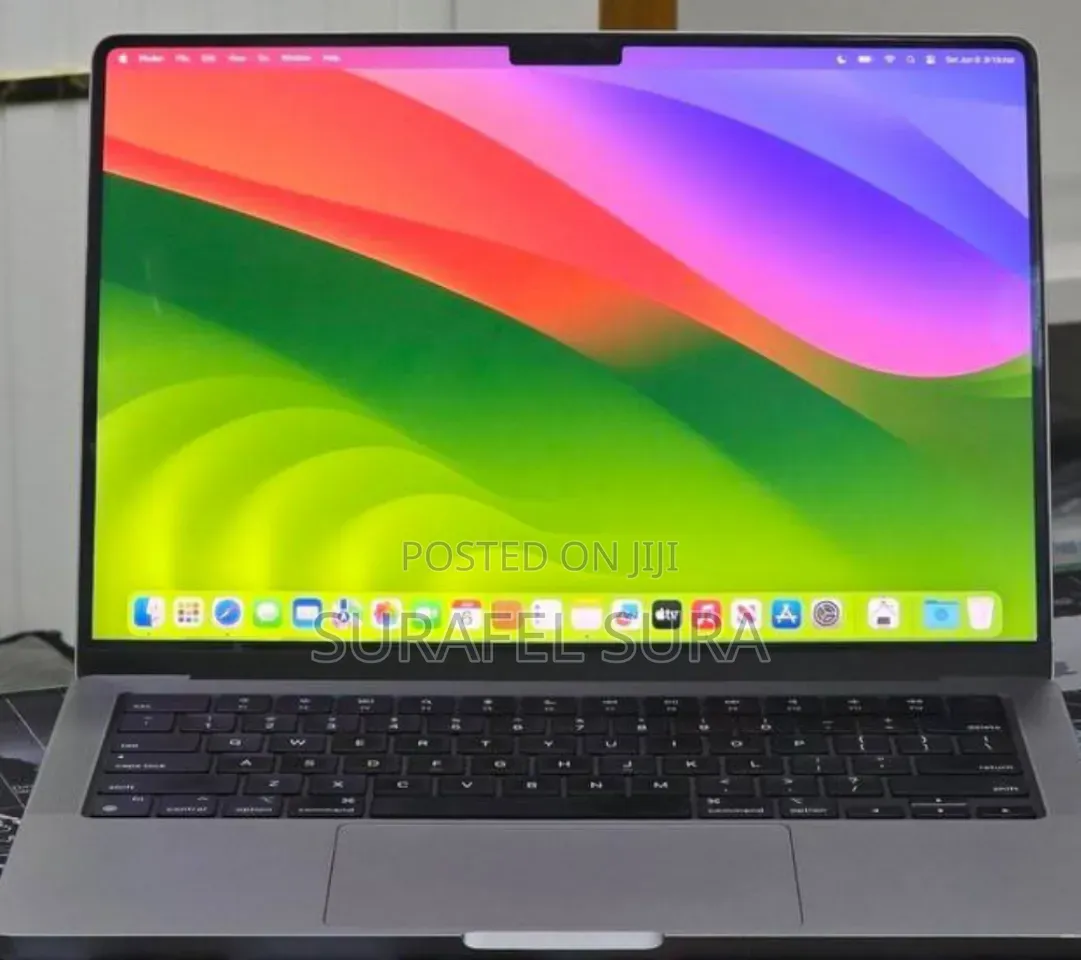 New Laptop Apple MacBook Pro 2023 M3 8GB Apple M3 Pro SSD 512GB