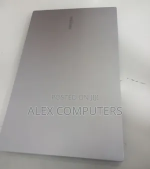 New Laptop Samsung Galaxy Book4 16GB Intel Core 5 SSD 512GB