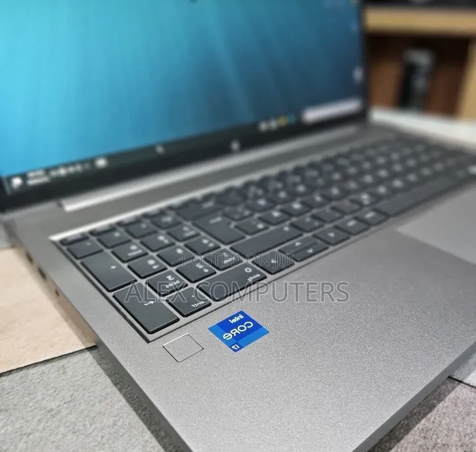New Laptop HP ZBook 15 16GB Intel Core i7 SSD 1T