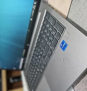 New Laptop HP ZBook 15 16GB Intel Core i7 SSD 1T