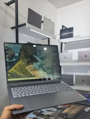 New Laptop Lenovo 16GB Intel Core Ultra 5 SSD 512GB