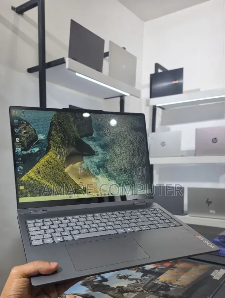 New Laptop Lenovo 16GB Intel Core Ultra 5 SSD 512GB