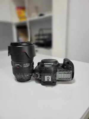 Canon 5D Mark 4 With 24-105mm Lens