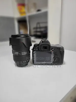 Canon 5D Mark 4 With 24-105mm Lens