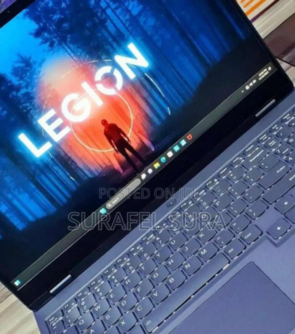 New Laptop Lenovo Legion 5 16GB AMD Ryzen 7 SSD 512GB