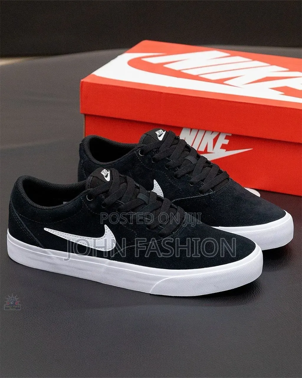 Nike SB Charge Suede Skate Shoes