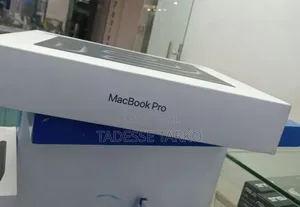 New Laptop Apple MacBook Pro 2026 M5 Max 32GB Apple M5 Pro SSD 2T