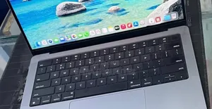 New Laptop Apple MacBook Pro 2021 M1 16GB Apple M1 Pro SSD 512GB