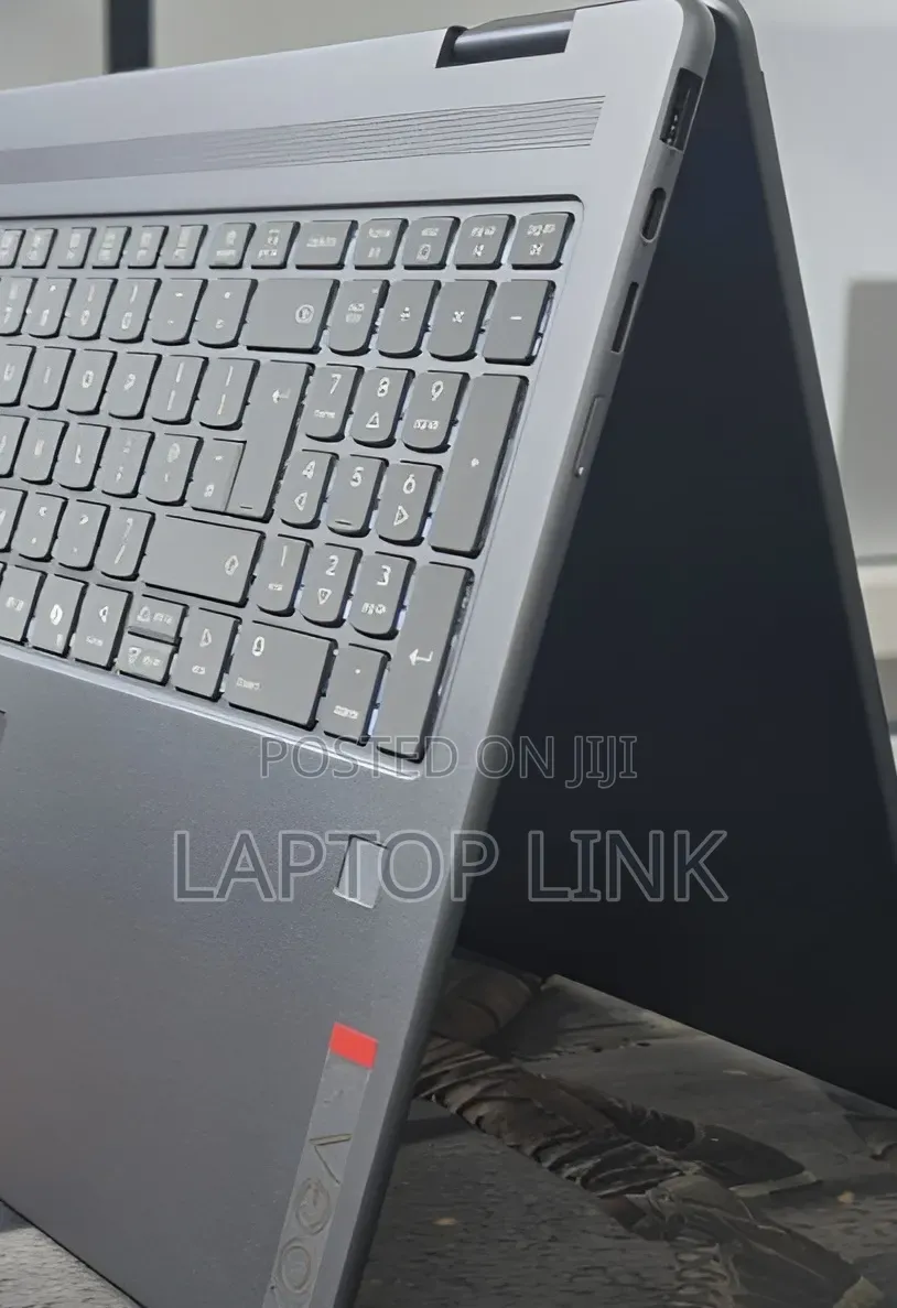 New Laptop Lenovo Yoga 2 16GB Intel Core Ultra 5 SSD 512GB